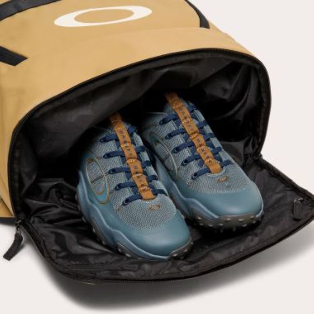 Oakley-FOS901653-32FU-SırtÇantası Sırt Çantası