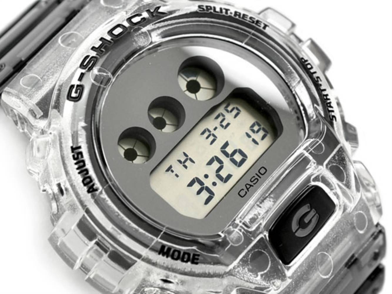 G-SHOCK ICONIC DW-6900SK-1DR Kol Saati