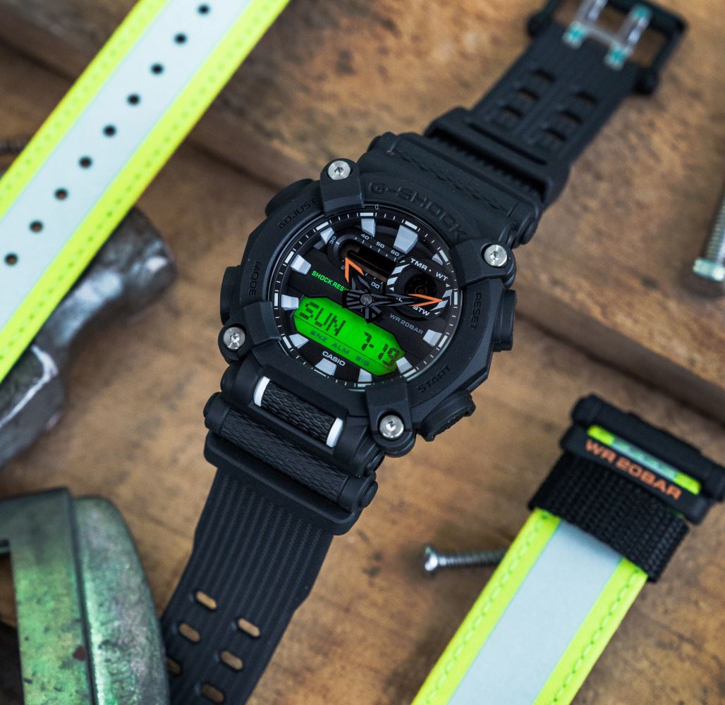 CASIO G-SHOCK GA-900E-1A3DR Kol Saati
