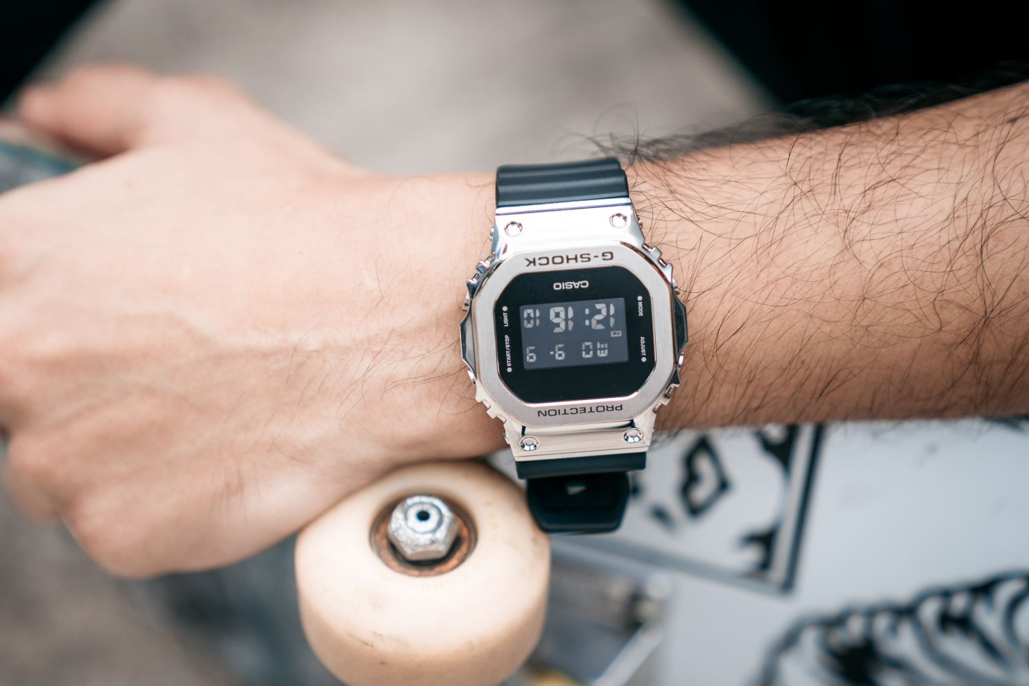 G-SHOCK G-STEEL GM-5600-1DR Kol Saati